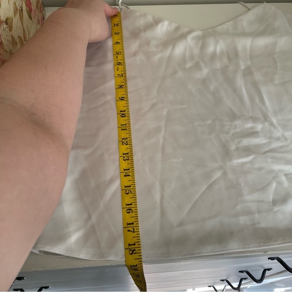 Club Monaco Women's Top - Picture 9 of 10